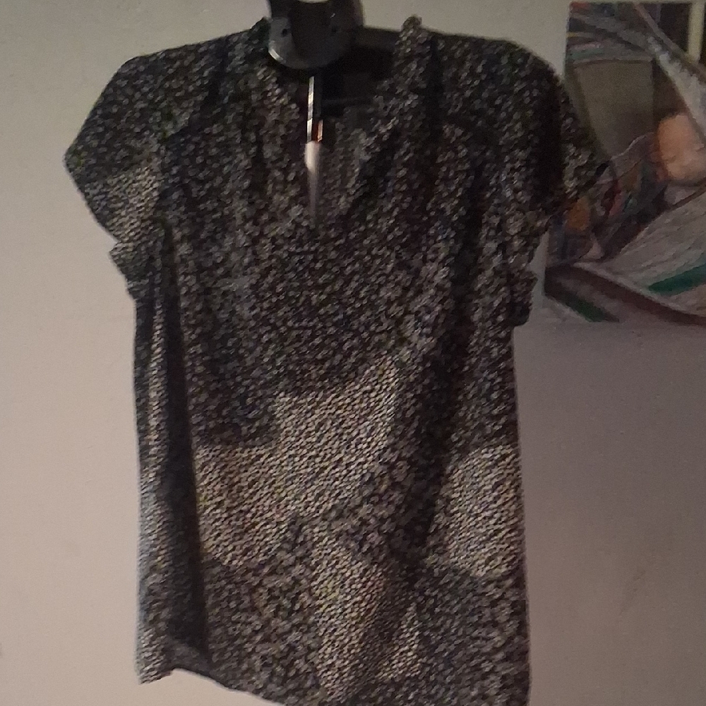 Floral Black & White Women’s Top | Size 1X | Mod Lusive | 100% Polyester - Picture 2 of 7